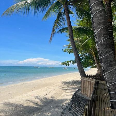 Treasure Beach Resort Carles ภายนอก รูปภาพ