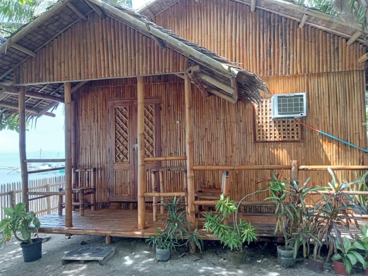 Treasure Beach Resort Carles ภายนอก รูปภาพ