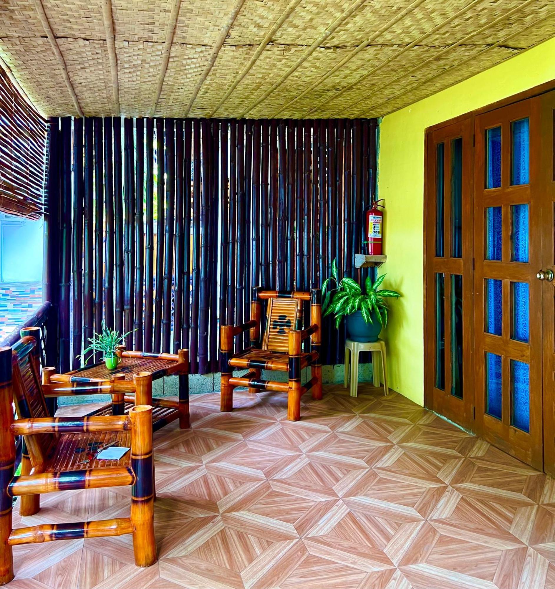 Treasure Beach Resort Carles ภายนอก รูปภาพ
