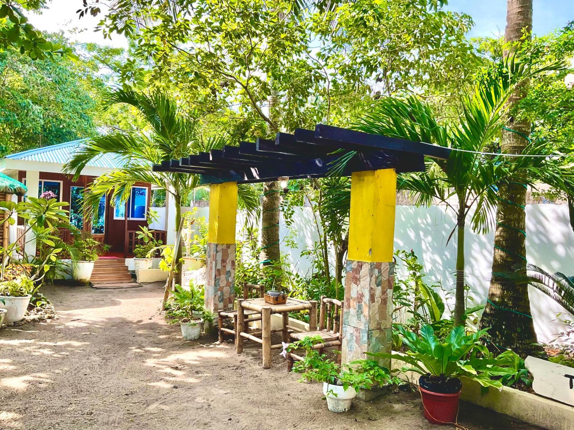 Treasure Beach Resort Carles ภายนอก รูปภาพ
