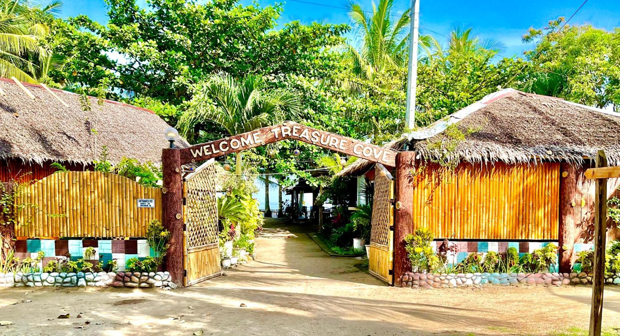 Treasure Beach Resort Carles ภายนอก รูปภาพ