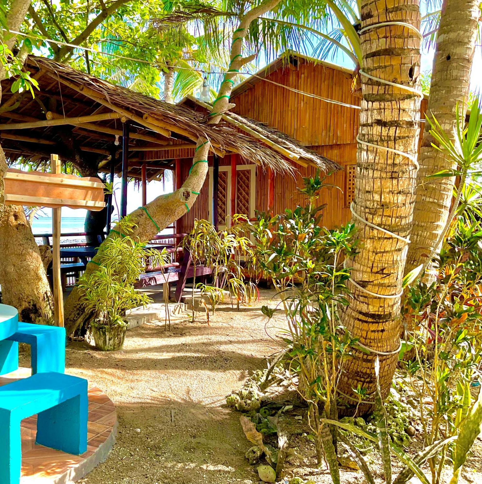 Treasure Beach Resort Carles ภายนอก รูปภาพ