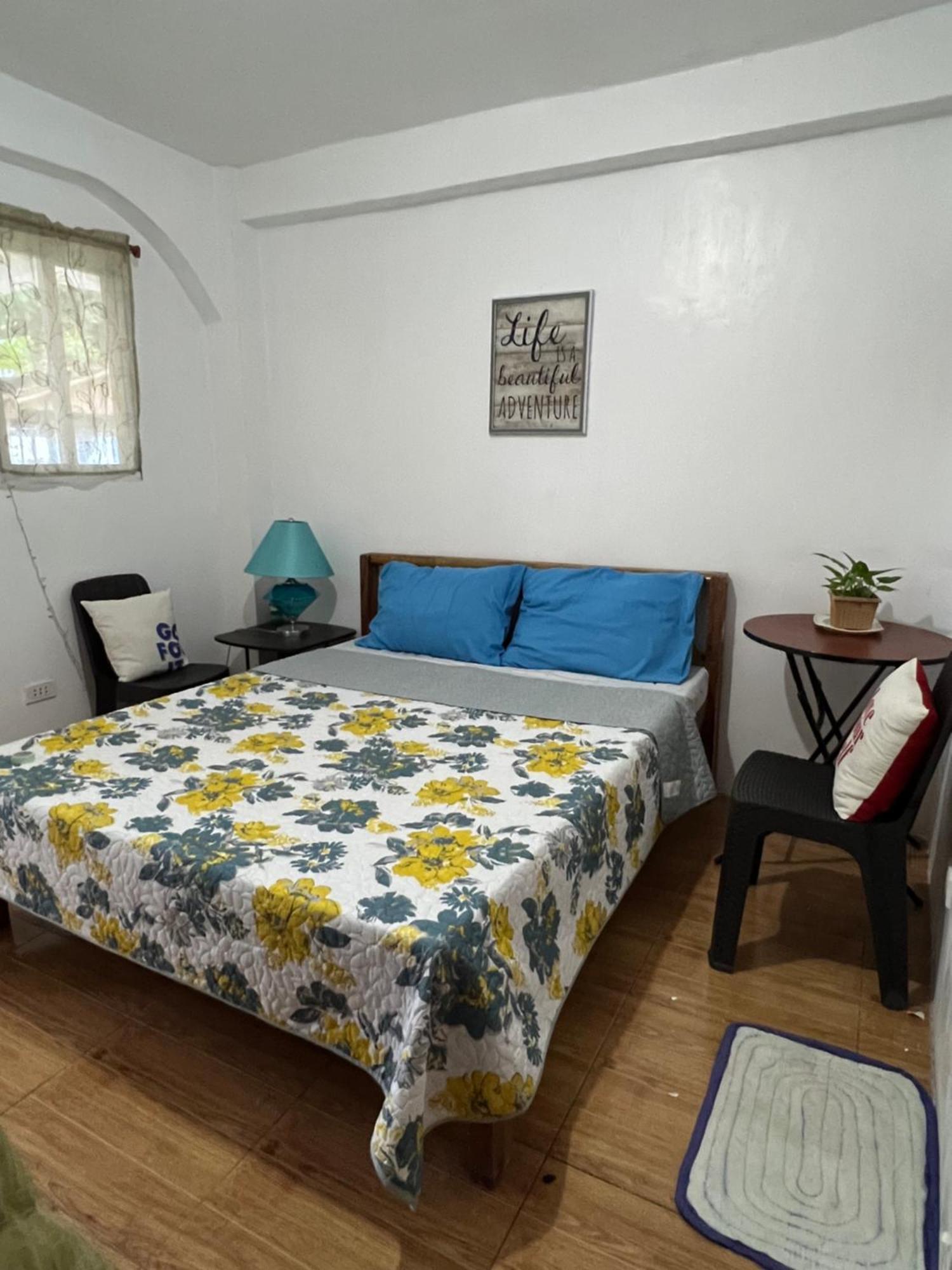 Treasure Beach Resort Carles ภายนอก รูปภาพ