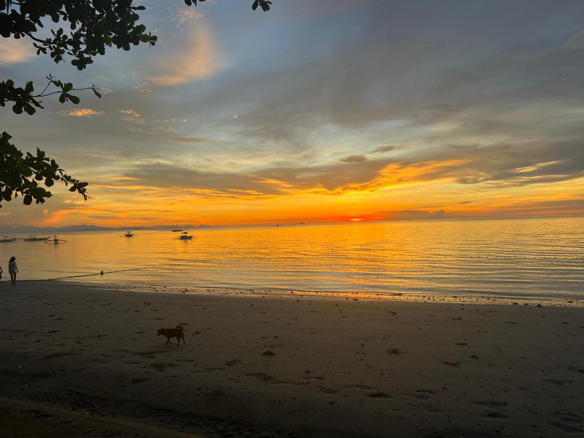 Treasure Beach Resort Carles ภายนอก รูปภาพ