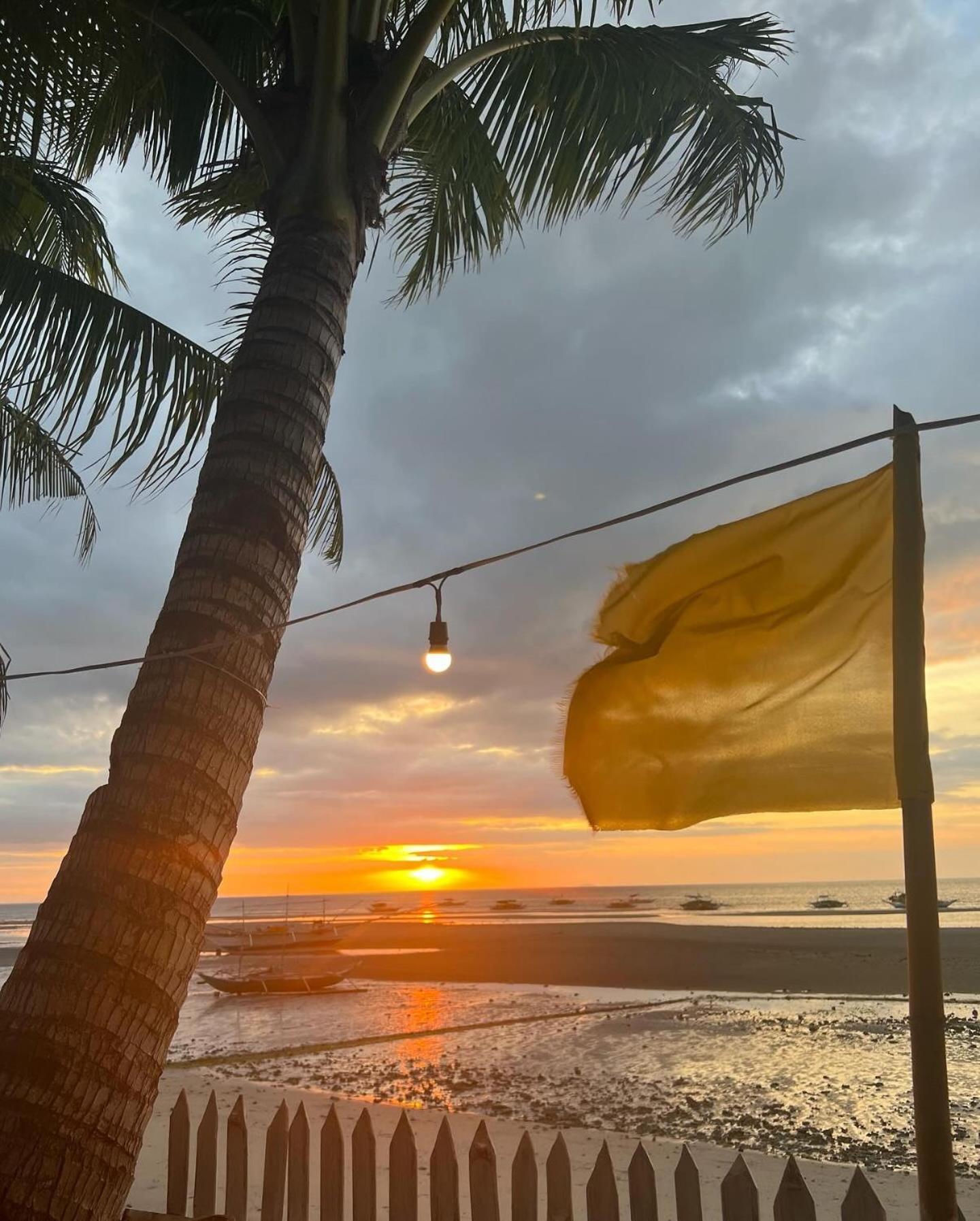 Treasure Beach Resort Carles ภายนอก รูปภาพ