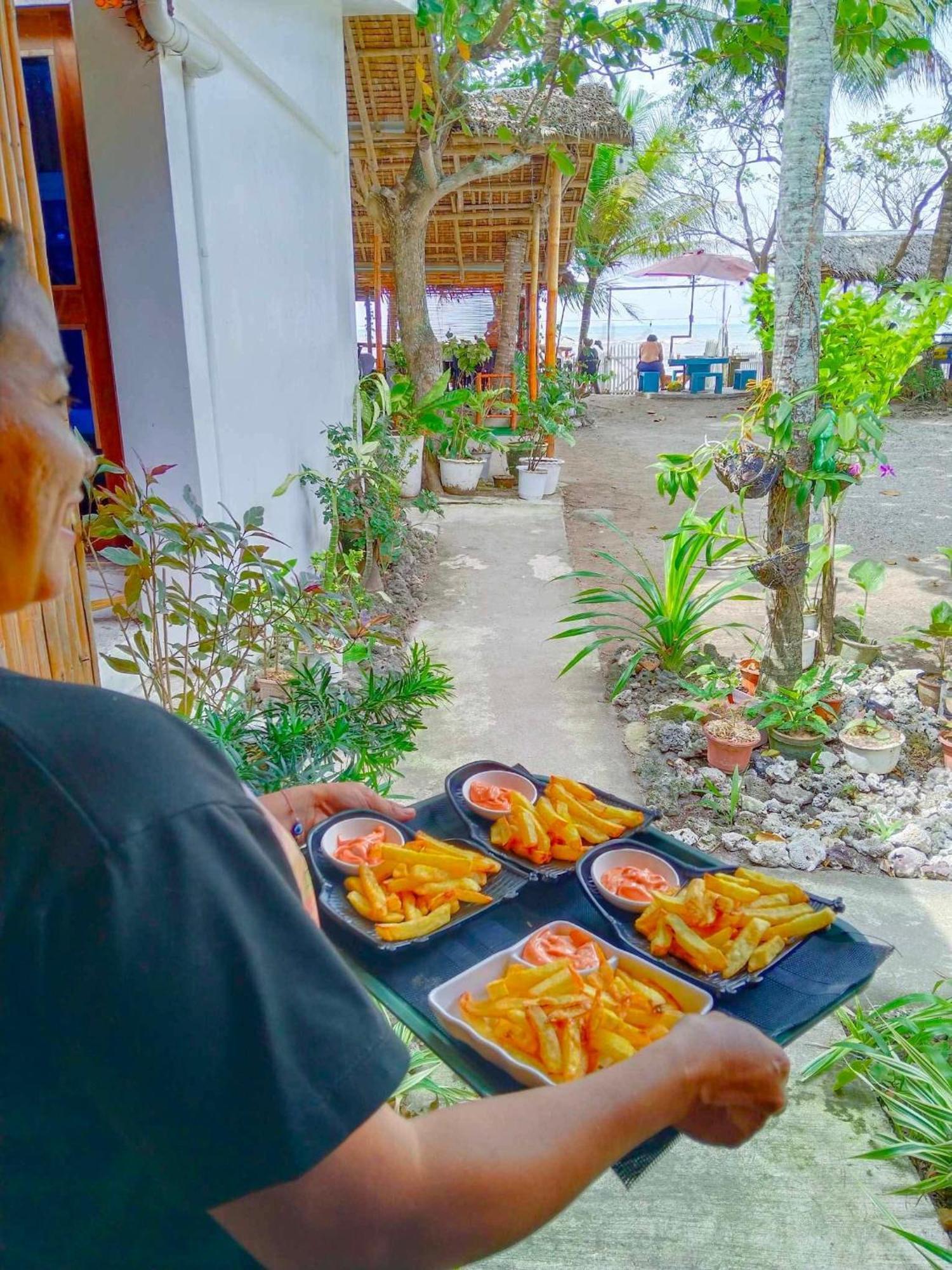 Treasure Beach Resort Carles ภายนอก รูปภาพ