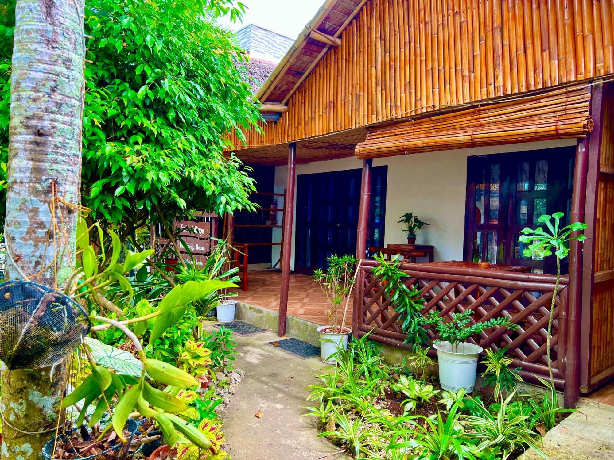 Treasure Beach Resort Carles ภายนอก รูปภาพ