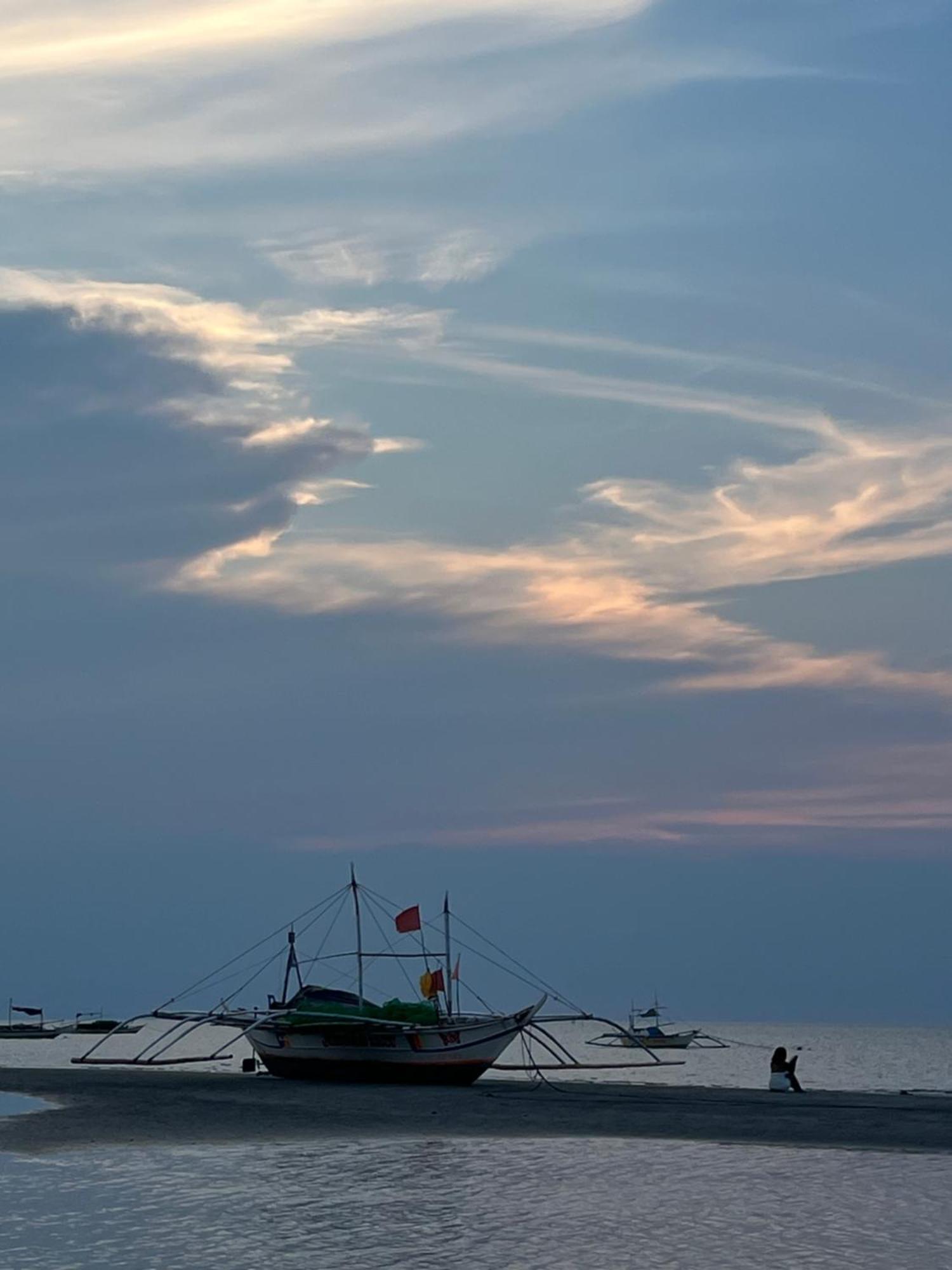 Treasure Beach Resort Carles ภายนอก รูปภาพ